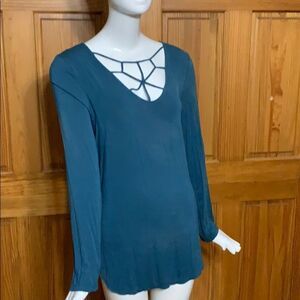 American eagle soft & sexy long sleeve strappy T